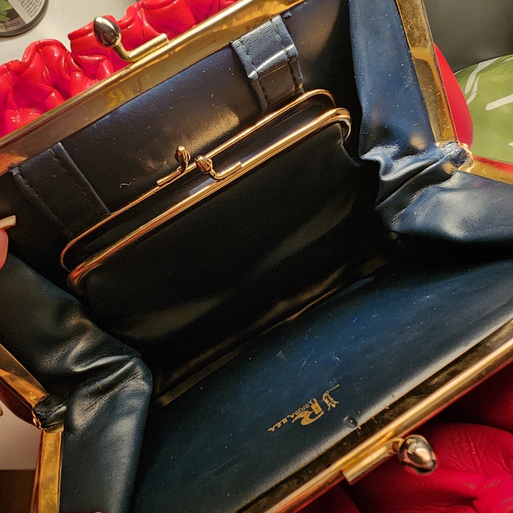 Elegant Red Vintage Bag From The 1950's - Picture 3 of 4